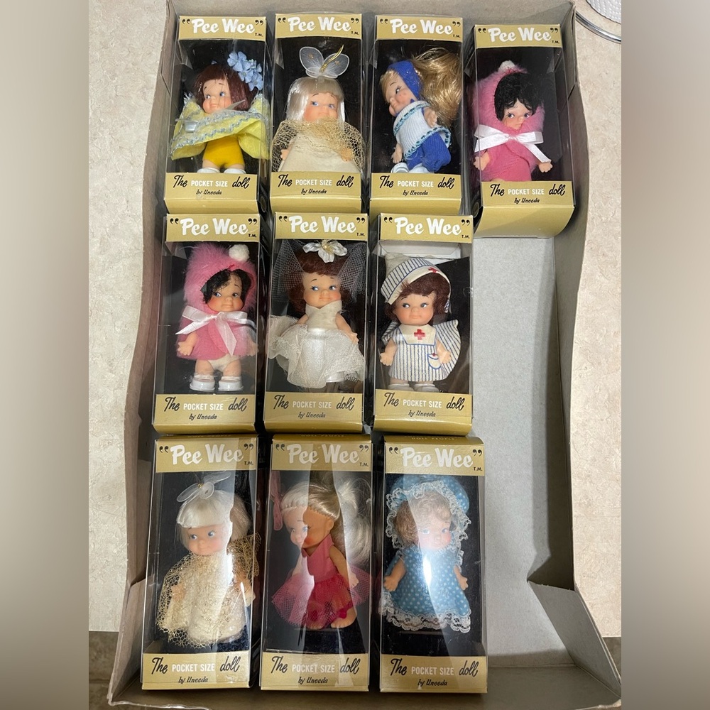 Pee Wee Pocket Size Dolls Set